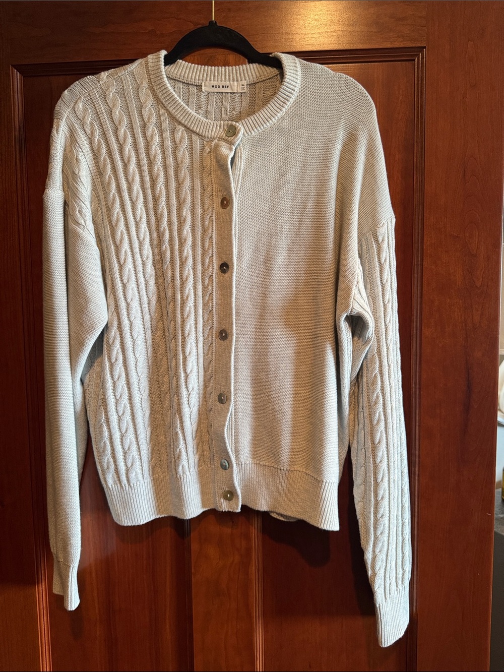 Mod Ref Light Gray Cable Knit Button-Front Cardigan - Picture 5 of 6